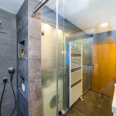 Vikendica Holiday Home Vila Luna Zadar