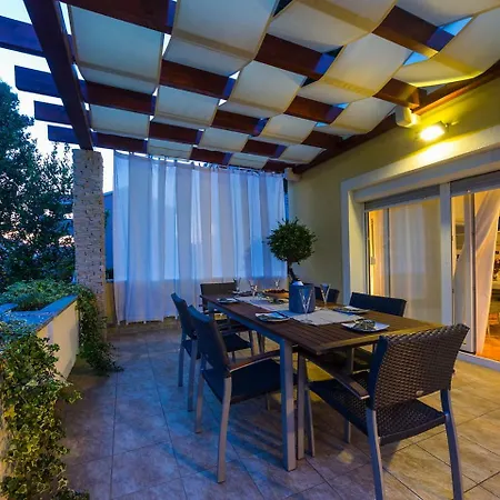 Holiday Vila Luna Casa vacanze